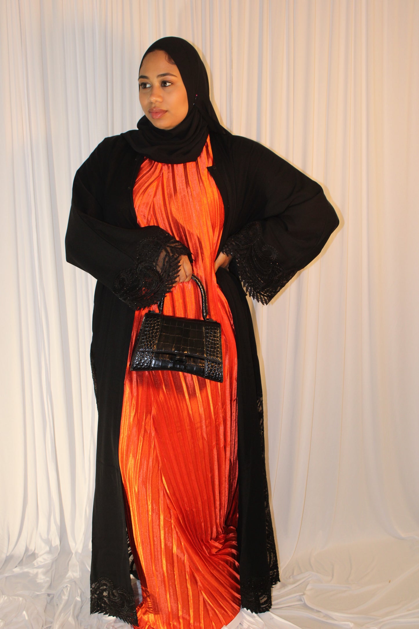 Laila Open Abaya