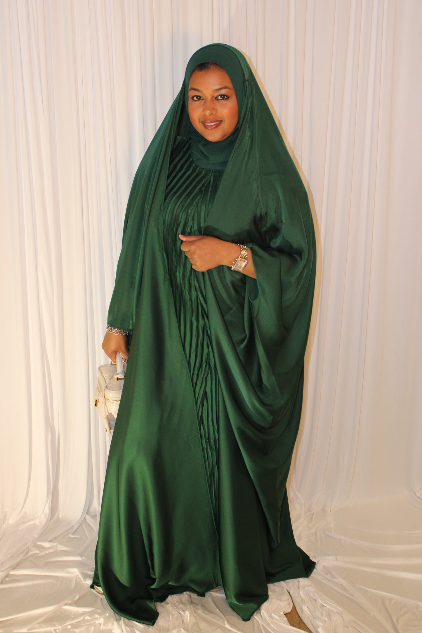 Aisha Overhead