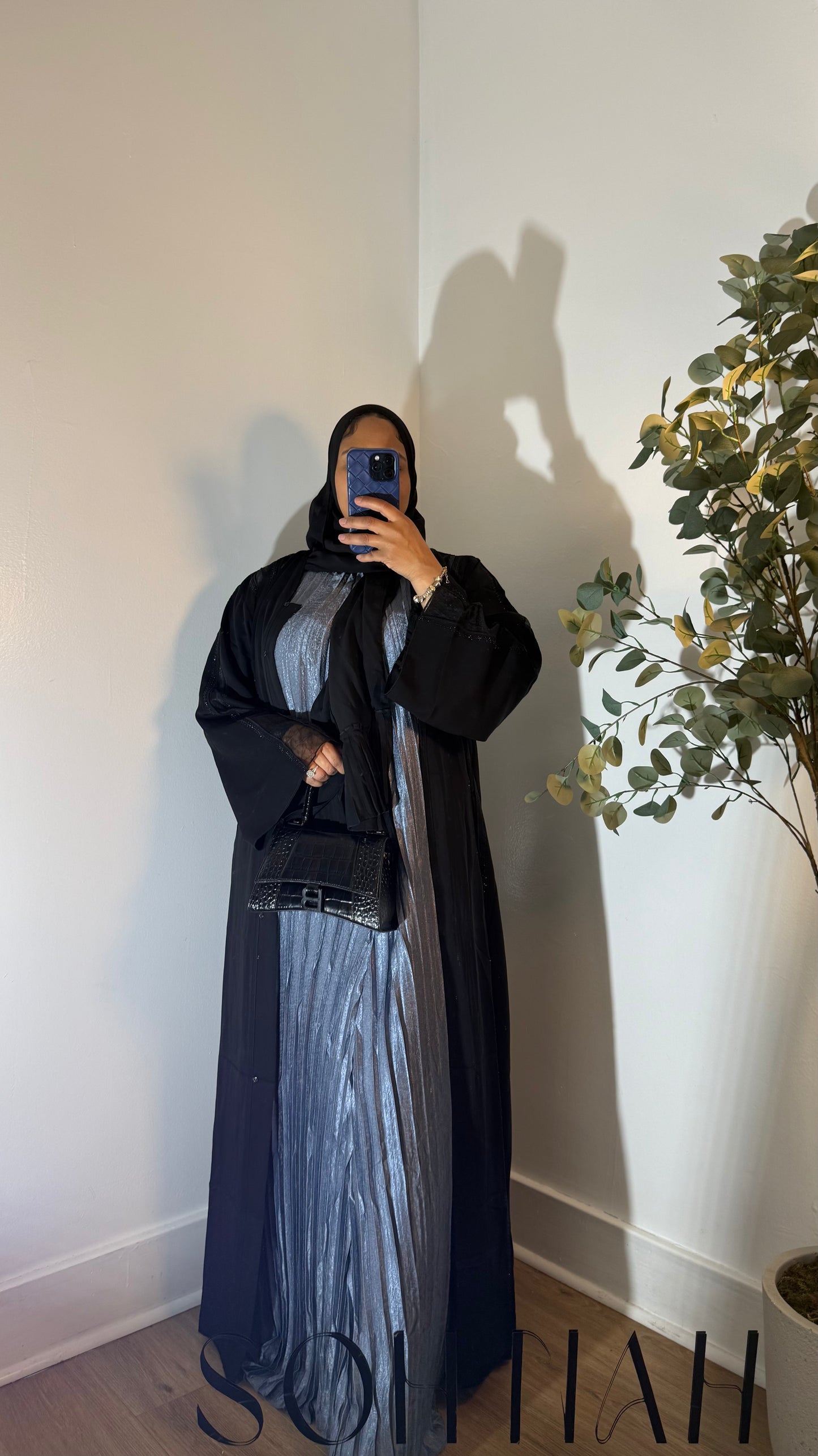 Huda Underdress