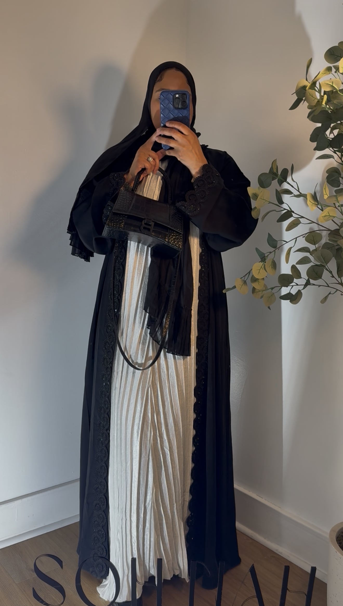 Huda Underdress