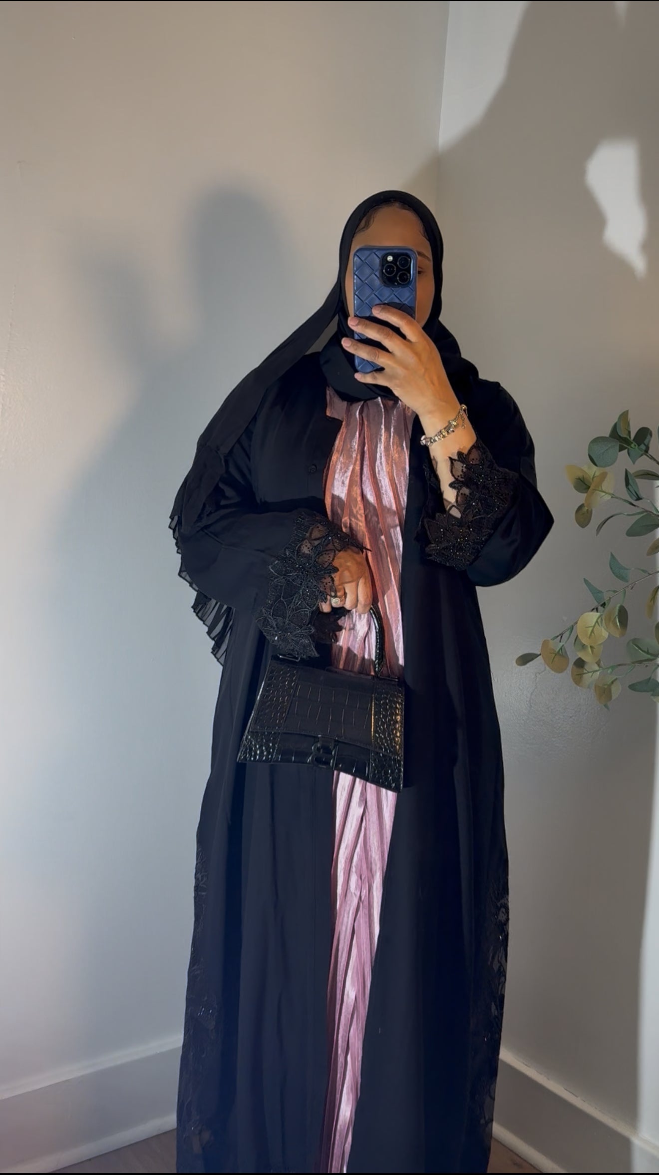 Huda Underdress